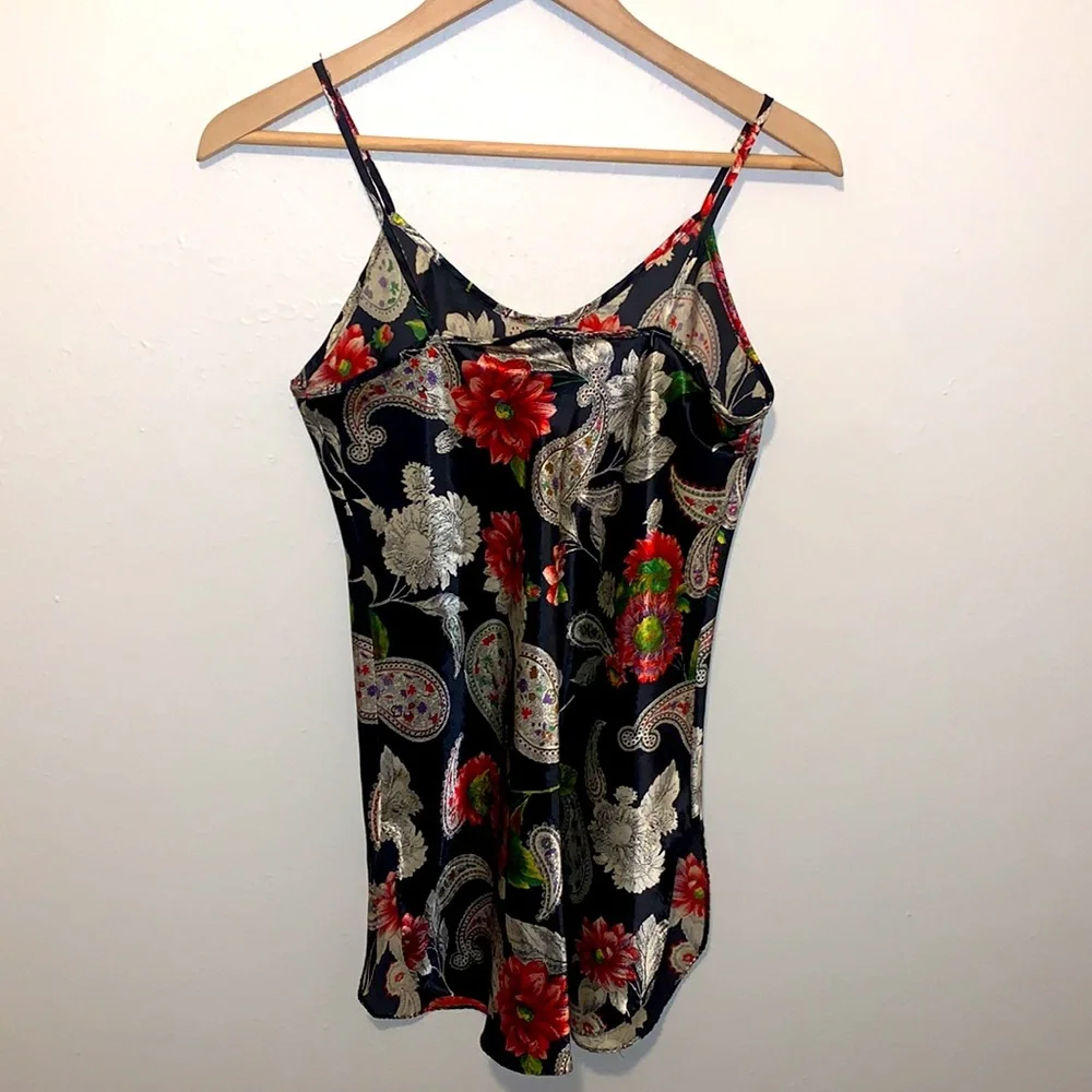 California Dynasty 80’s Black Floral Vintage Nightie - Picture 4 of 6